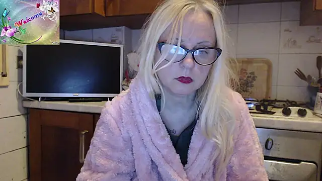 martachatte online show from 12/04/25, 06:12