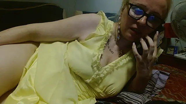 Snapshot of martachatte chatting on 06/19/26, 08:12 martachatte online show from 06/19/26, 08:12