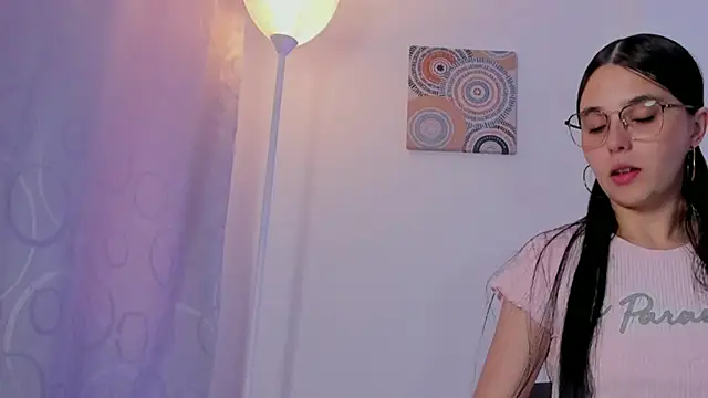 Snapshot of ice_grace chatting on 03/18/25, 05:10 ice grace online show from 03/18/25, 05:10