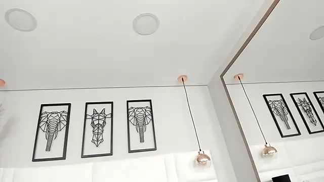 Rebeca jones online show from 10/07/25, 12:02