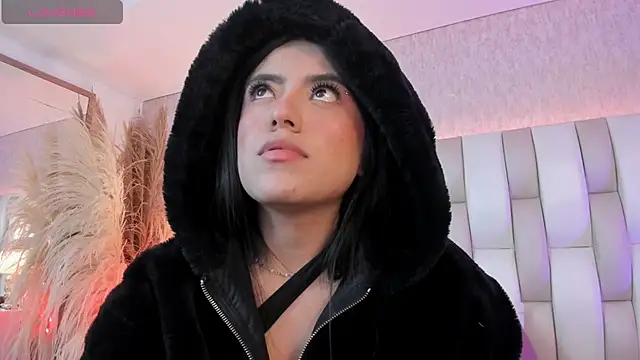 Rebeca jones online show from 02/11/26, 12:43