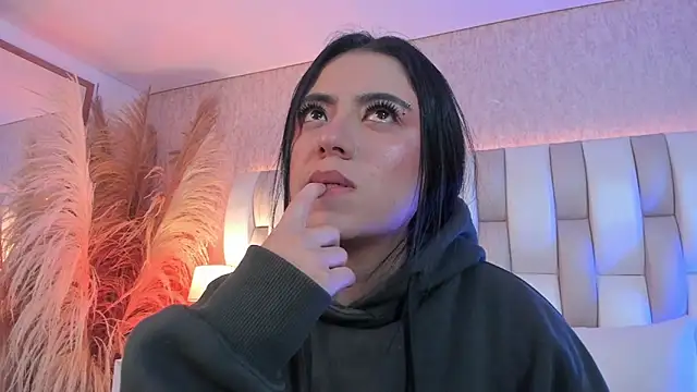 Rebeca jones online show from 03/24/26, 12:10