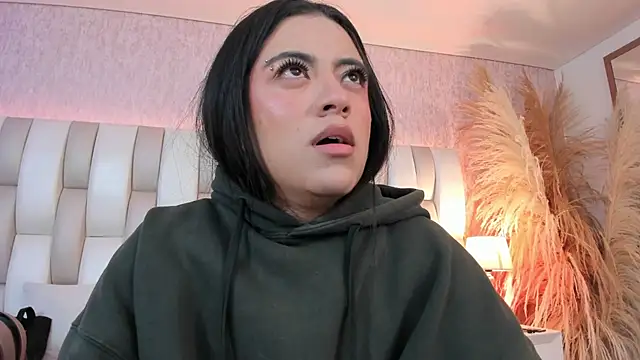 Rebeca jones online show from 04/10/26, 12:10