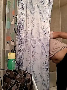 hungpenis210 online show from 09/18/25, 03:25