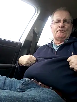 Snapshot of stiffandlubed@xh chatting on 12/06/24, 02:24 stiffandlubedxh online show from 12/06/24, 02:24