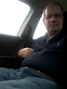 Snapshot of stiffandlubed@xh chatting on 12/06/24, 07:32 stiffandlubedxh online show from 12/06/24, 07:32