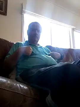 Snapshot of stiffandlubed@xh chatting on 12/07/24, 03:47 stiffandlubedxh online show from 12/07/24, 03:47