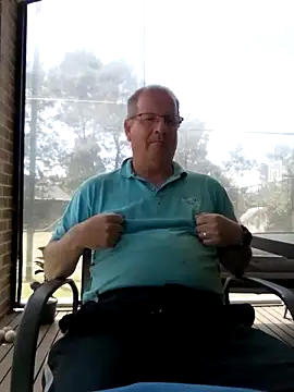 Snapshot of stiffandlubed@xh chatting on 12/08/24, 12:51 stiffandlubedxh online show from 12/08/24, 12:51