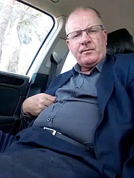 Snapshot of stiffandlubed@xh chatting on 01/07/25, 02:20 stiffandlubedxh online show from 01/07/25, 02:20