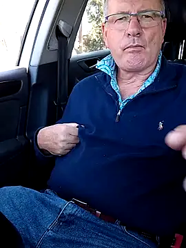 Snapshot of stiffandlubed@xh chatting on 01/17/25, 02:29 stiffandlubedxh online show from 01/17/25, 02:29