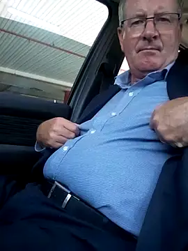 Snapshot of stiffandlubed@xh chatting on 02/03/25, 07:29 stiffandlubedxh online show from 02/03/25, 07:29