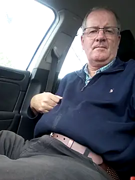 Snapshot of stiffandlubed@xh chatting on 02/07/25, 02:08 stiffandlubedxh online show from 02/07/25, 02:08