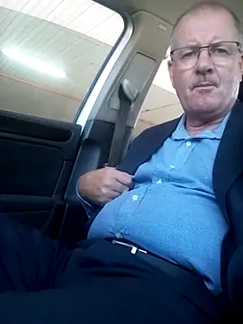 Snapshot of stiffandlubed@xh chatting on 02/25/25, 07:20 stiffandlubedxh online show from 02/25/25, 07:20