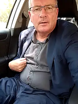 Snapshot of stiffandlubed@xh chatting on 03/04/25, 01:55 stiffandlubedxh online show from 03/04/25, 01:55