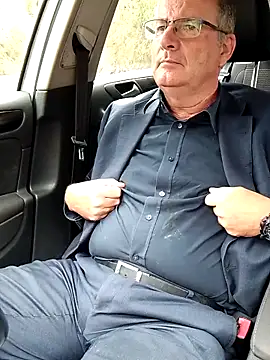 Snapshot of stiffandlubed@xh chatting on 03/20/25, 02:08 stiffandlubedxh online show from 03/20/25, 02:08