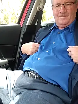 Snapshot of stiffandlubed@xh chatting on 10/08/25, 01:58 stiffandlubedxh online show from 10/08/25, 01:58