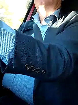 Snapshot of stiffandlubed@xh chatting on 10/08/25, 09:01 stiffandlubedxh online show from 10/08/25, 09:01