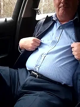 Snapshot of stiffandlubed@xh chatting on 10/19/25, 09:15 stiffandlubedxh online show from 10/19/25, 09:15