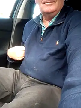 Snapshot of stiffandlubed@xh chatting on 11/13/25, 08:52 stiffandlubedxh online show from 11/13/25, 08:52