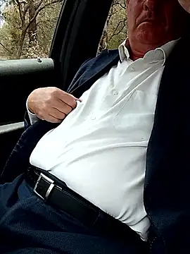 Snapshot of stiffandlubed@xh chatting on 12/01/25, 02:27 stiffandlubedxh online show from 12/01/25, 02:27