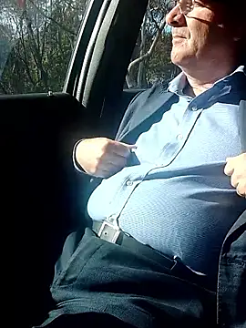 Snapshot of stiffandlubed@xh chatting on 12/01/25, 09:42 stiffandlubedxh online show from 12/01/25, 09:42