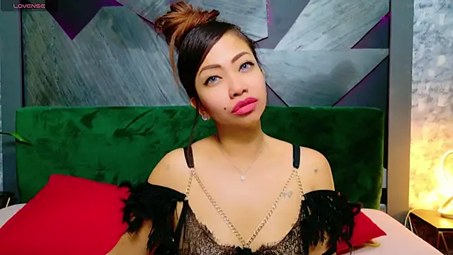 ElyaQuinn online show from 01/13/25, 09:52