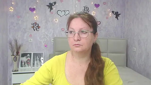 VanessaHotts online show from 03/07/25, 06:46