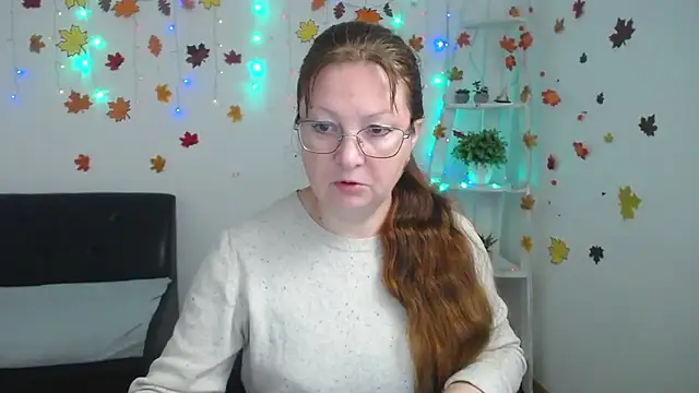 VanessaHotts online show from 11/29/25, 06:05