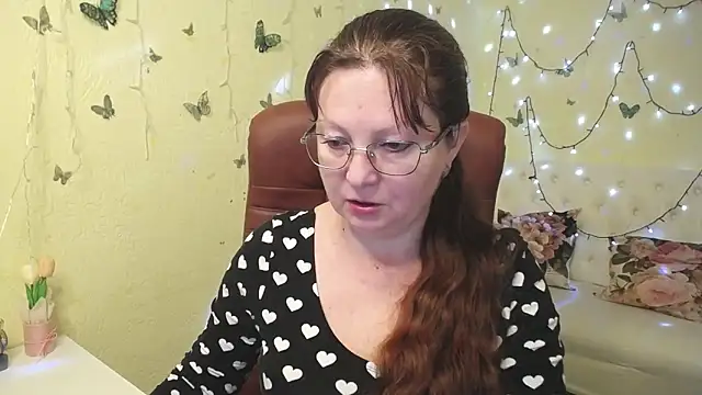 VanessaHotts online show from 03/28/26, 06:02