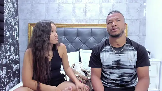 Snapshot of AnnieAndStefan chatting on 12/18/24, 02:49 AnnieAndStefan online show from 12/18/24, 02:49