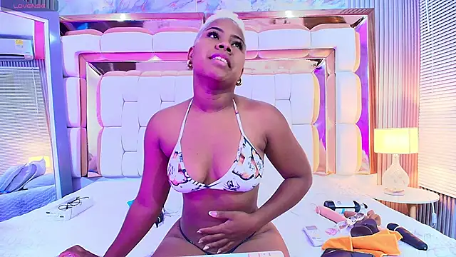 naughty ebonyy online show from 01/04/25, 03:07