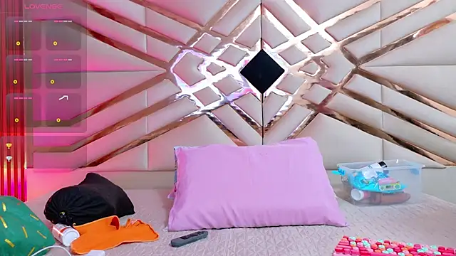 naughty ebonyy online show from 10/10/25, 02:54