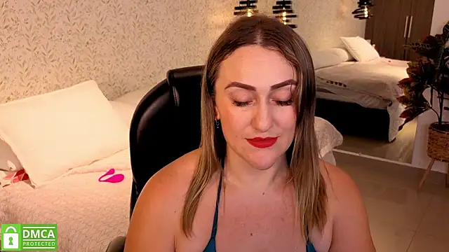 Snapshot of ELA_PS chatting on 09/18/25, 12:07 ELA PS online show from 09/18/25, 12:07