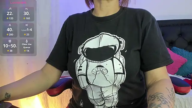 lonely shewolf online show from 03/01/25, 06:43