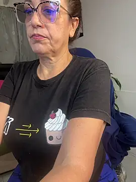 lonely shewolf online show from 03/23/26, 07:18