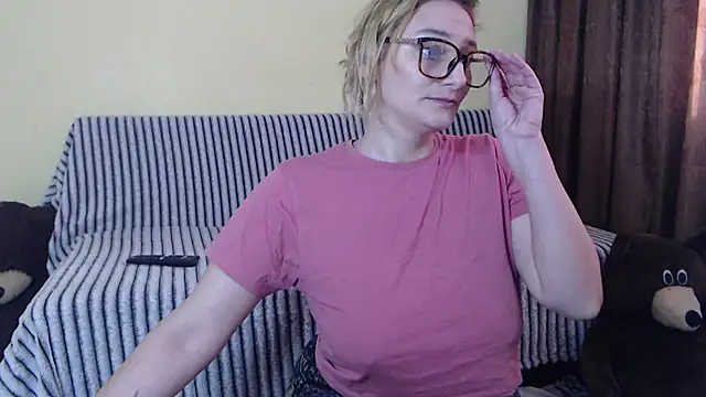 alicesweet21 online show from 03/11/25, 06:53