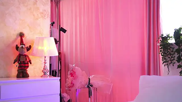 ArtTeasee online show from 12/19/25, 09:27