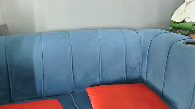 AddictiveAssCurves online show from 05/20/26, 06:30