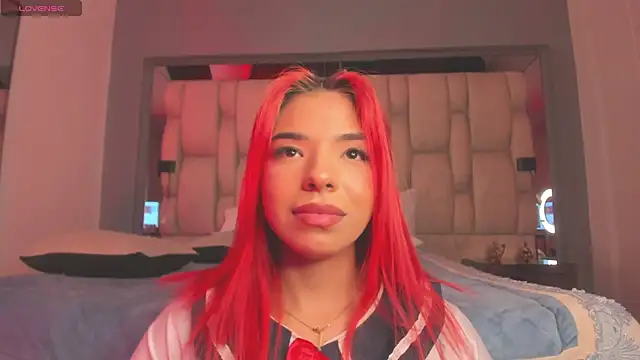 Emmily Savage online show from 02/15/25, 07:49