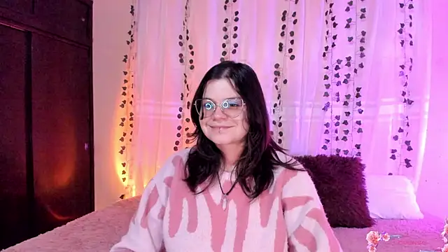 Snapshot of Mey_moon chatting on 12/03/24, 09:34 Mey moon online show from 12/03/24, 09:34