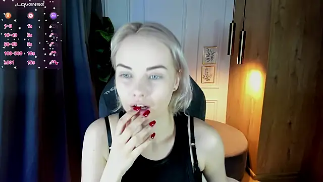 Snapshot of StephanieSweety chatting on 03/07/25, 05:29 StephanieSweety online show from 03/07/25, 05:29