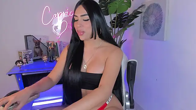 Korina Saenz01 online show from 11/12/25, 07:46