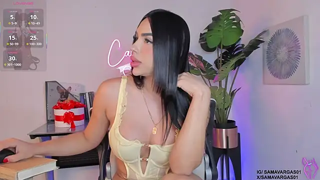 Korina Saenz01 online show from 05/11/26, 04:04