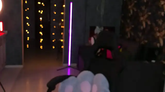 Snapshot of Blckmirrorr chatting on 01/01/25, 12:55 Blckmirrorr online show from 01/01/25, 12:55