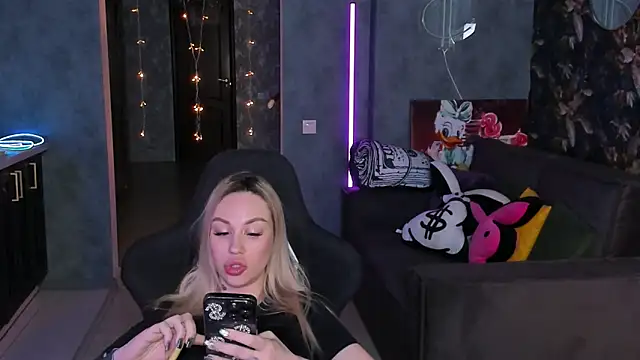 Blckmirrorr online show from 03/17/26, 06:55