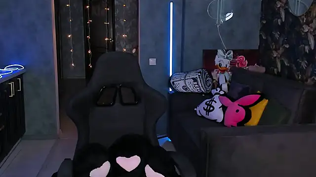 Blckmirrorr online show from 03/28/26, 01:43