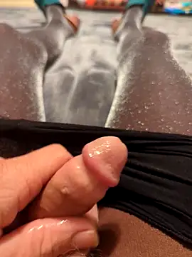 Snapshot of PantyhoseJasmine chatting on 10/27/25, 08:18 PantyhoseJasmine online show from 10/27/25, 08:18