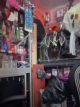 TamySweetness online show from 10/18/25, 02:51