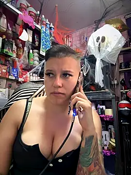 TamySweetness online show from 10/21/25, 07:47
