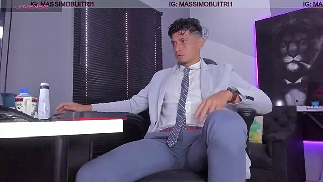 Snapshot of massimo_g chatting on 01/07/25, 03:54 massimo g online show from 01/07/25, 03:54